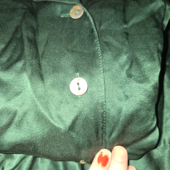 Victoria's Secret Green Silk Pajamas Set Long Sleeve & Pants - Picture 3 of 3